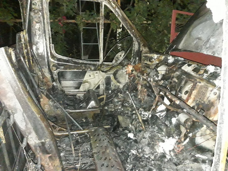 В Херсоне дотла сгорел автомобиль…
