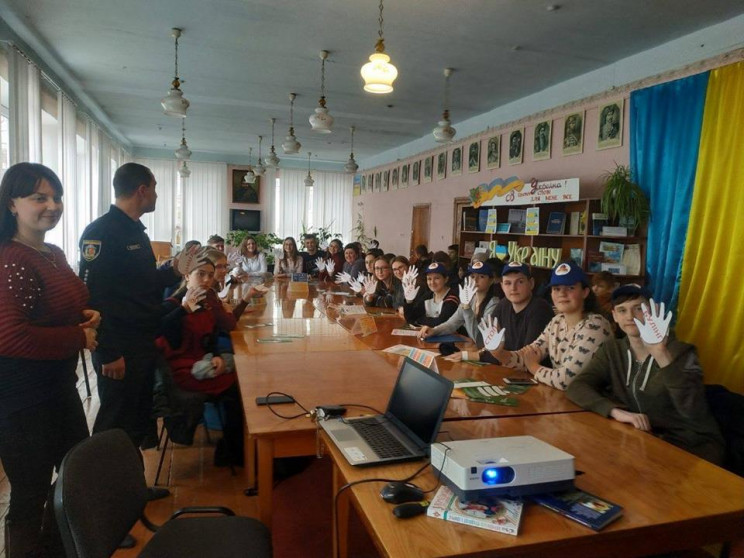 Городоцьких школярів вчили протидіяти бу…