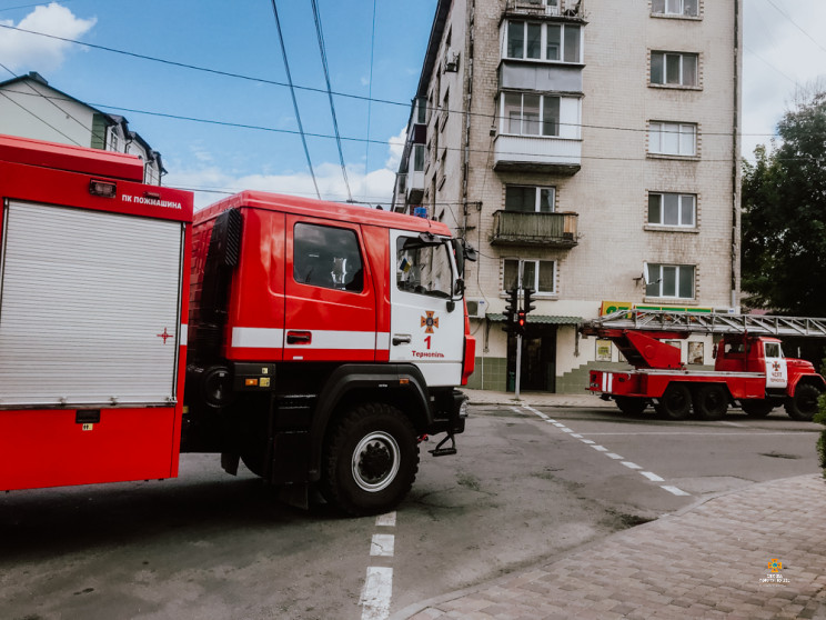 Вогнеборці у Тернополі гасили навчальну…