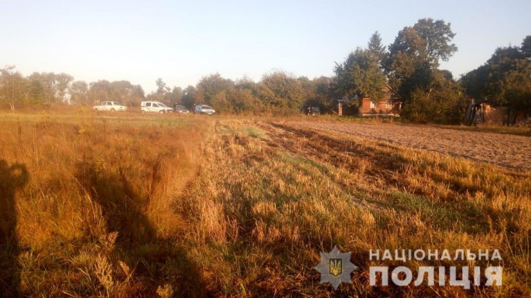 На Житомирщині пенсіонер палив суху тра…