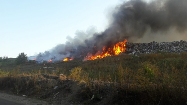 В Полтаве ликвидировали масштабный пожар…