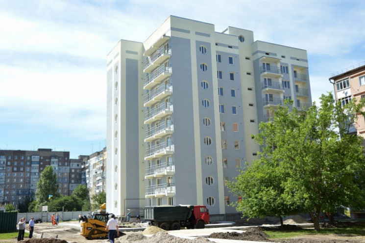 Ключі від квартир новобудови на Жадова у…