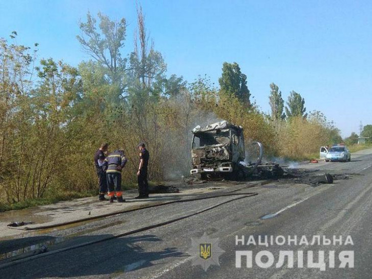 На Полтавщині посеред траси на ходу заго…