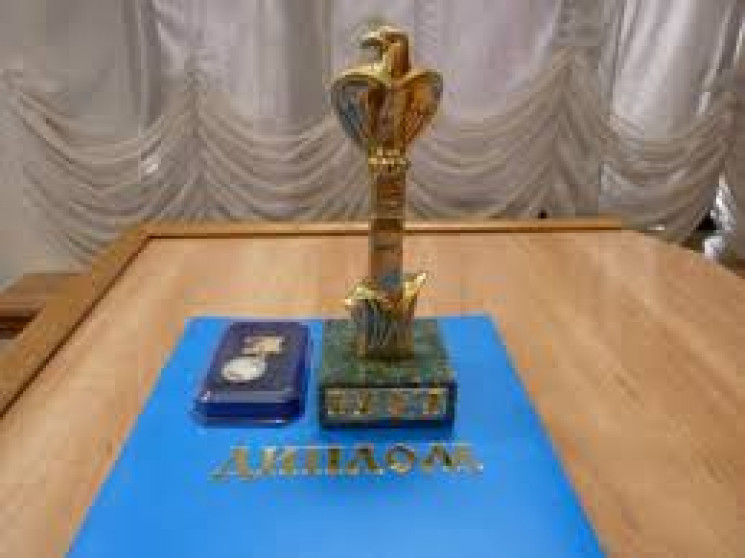 Облрада визначилась з нагородами кращим…
