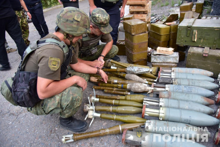 Три добровольчі батальйони віддали поліц…