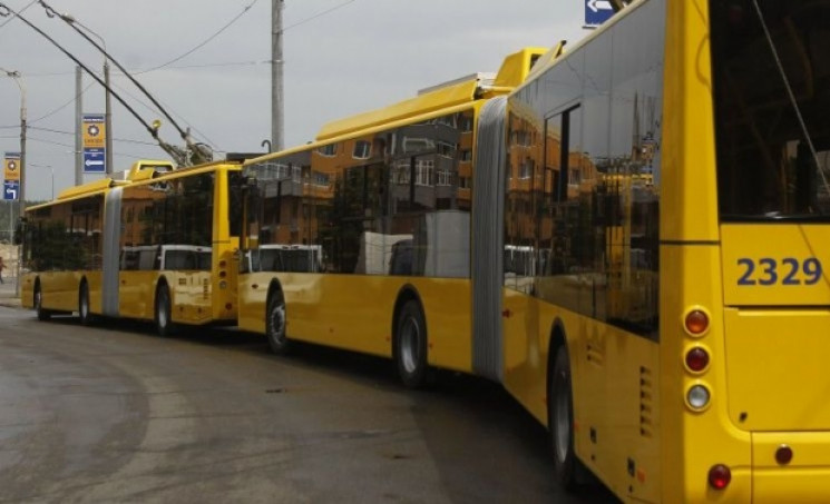 В Киеве остановились троллейбусы…