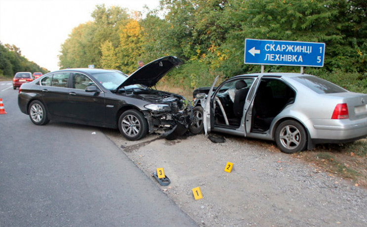 На Хмельниччині п'ятеро іноземців травму…