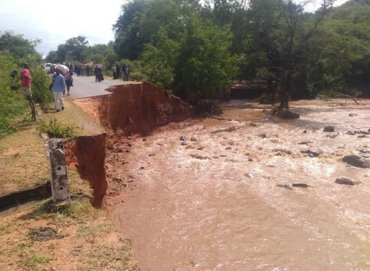 На Зімбабве налетів циклон і вбив 65 люд…