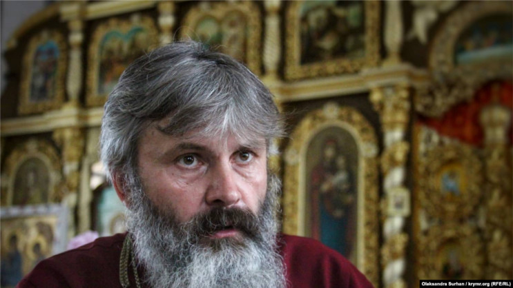 Архієпископ Климент попросив журналістів…