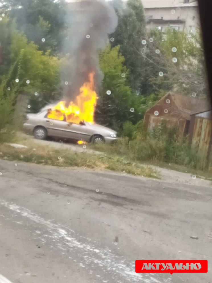Убийцы запорожского чиновника сожгли авт…