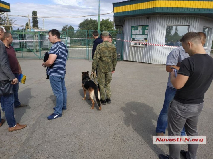 В Николаеве на заправке нашли три тела с…