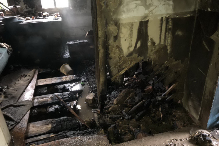 В Изюме мужчина сгорел в собственном дом…