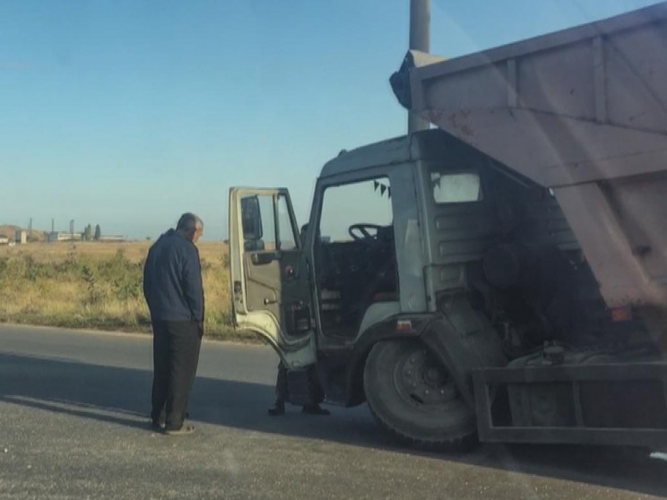 У Бердянську у зерновоза на ходу відвали…