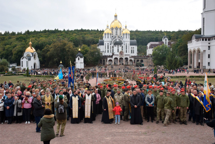 Військове паломництво до чудотворної іко…