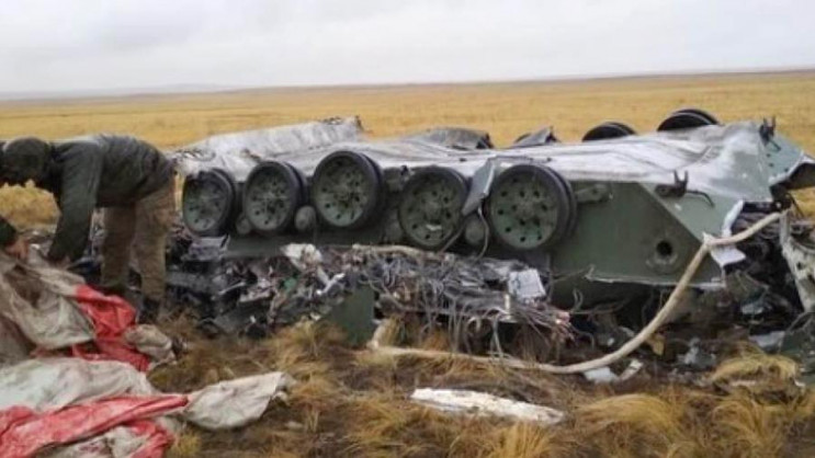 На Росії розбилися бойові машини при дес…