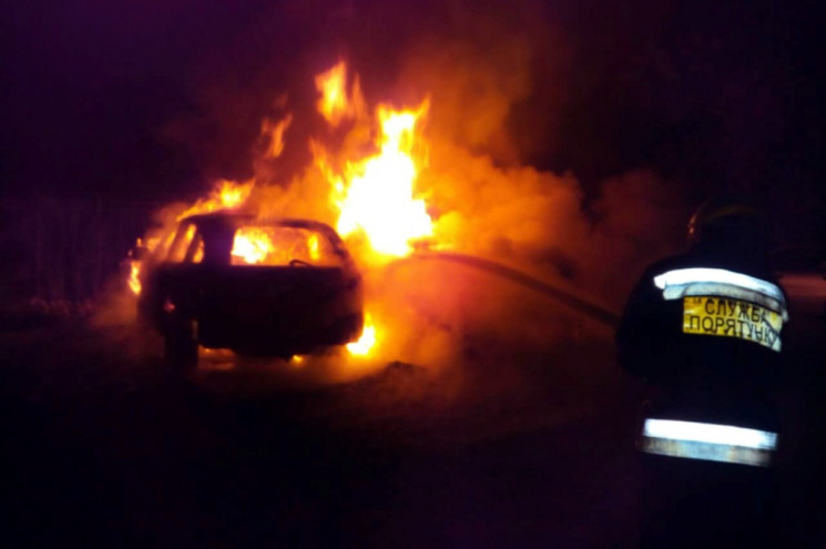 Вночі у Дніпрі згоріли дві припарковані…