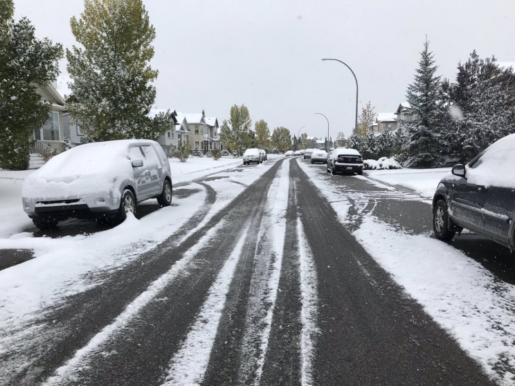 Канаду накрив снігопад: 171 аварія, 13 п…