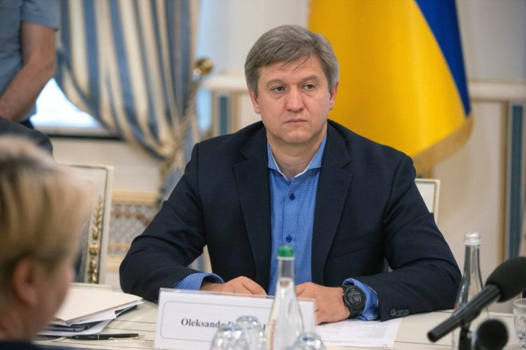Зеленський звільнив Данилюка з РНБО…