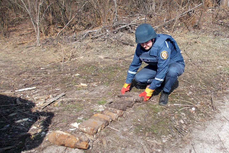 На Полтавщині піротехніки знищили понад…