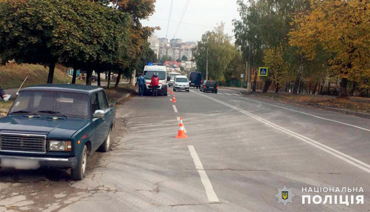 У Хмельницькому поліцейські з’ясовують о…