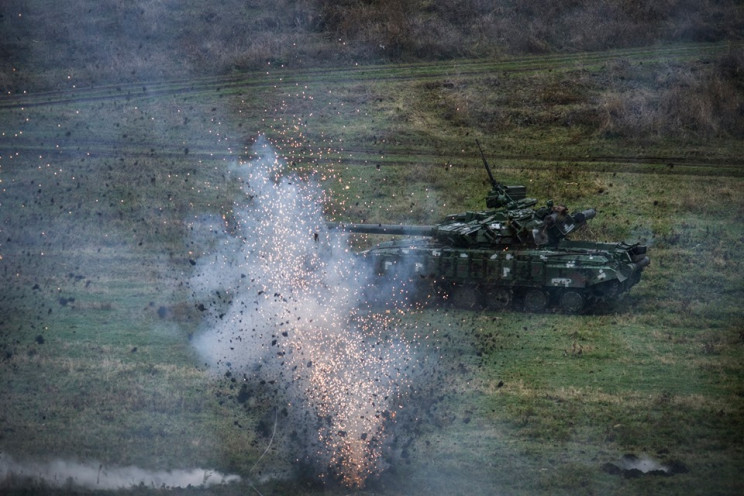 В Днепре танки 93-й бригады "расстрелива…