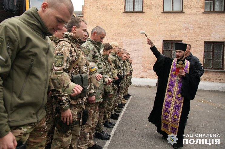 На два місяці в ООС відправилися хмельни…