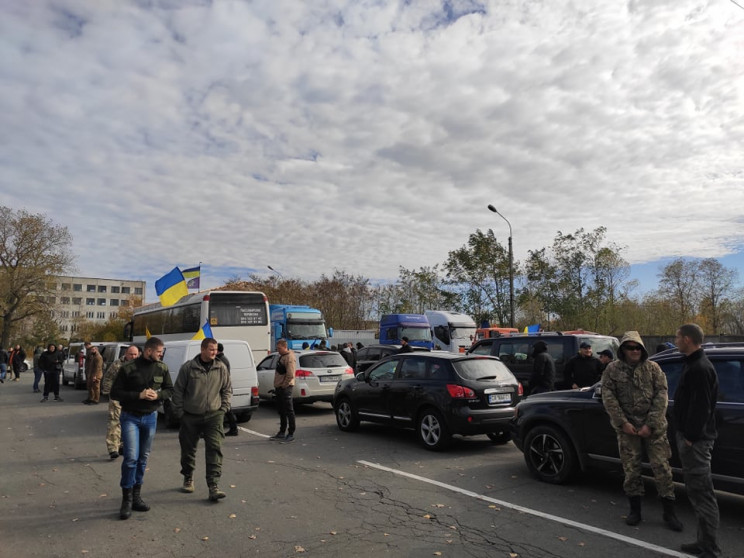 Бойцы Билецкого прорвались сквозь блокпо…