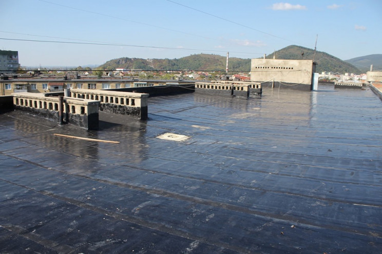 В Мукачеве отремонтировали крыши за 5 мл…