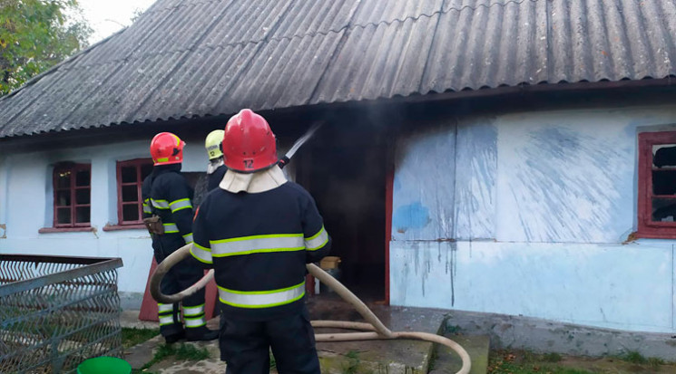 Дві пожежі ліквідували рятувальники за м…