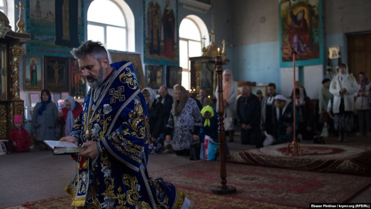 В Крыму прихожане ПЦУ помолились за защи…