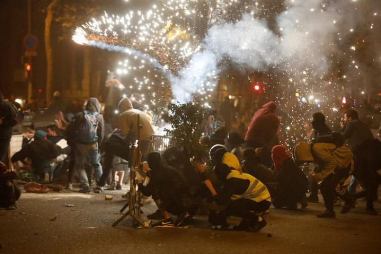 Протесты в Барселоне: Как столица Катало…