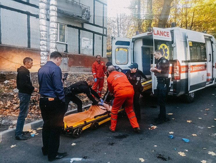 В Днепре после ссоры с любимой мужчина п…