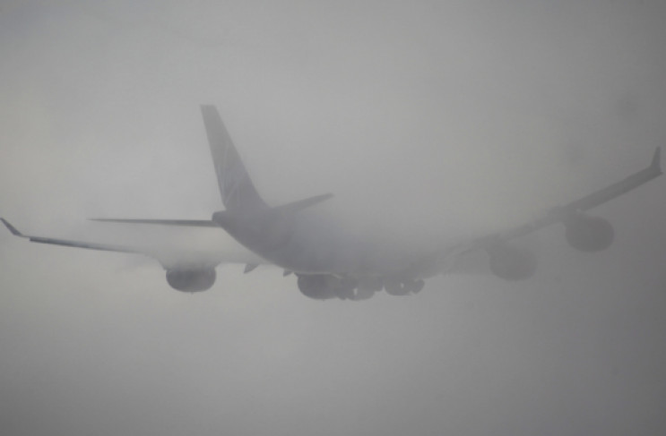 Сильний туман в Києві. В аеропорту  ім.…
