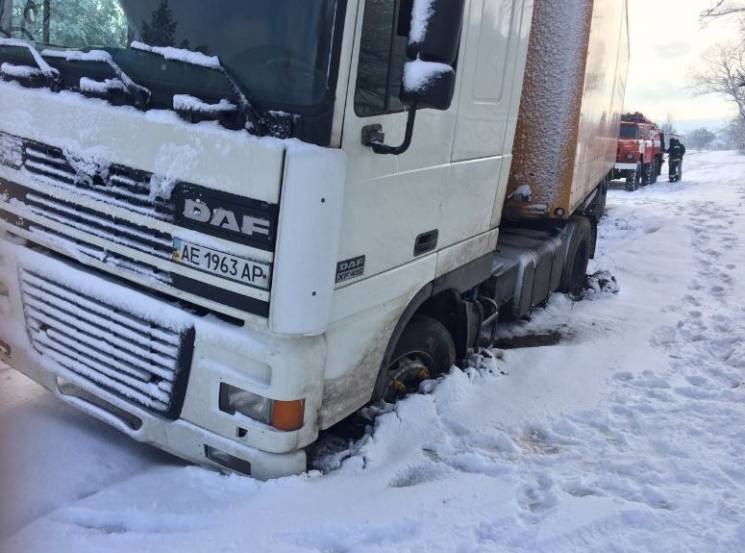 Дороги Днепропетровщины от снега вместо…