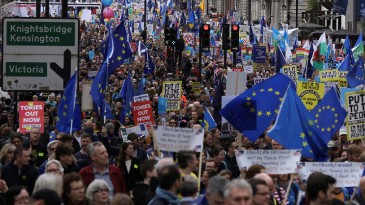 В Лондоне прошел марш за второй референд…