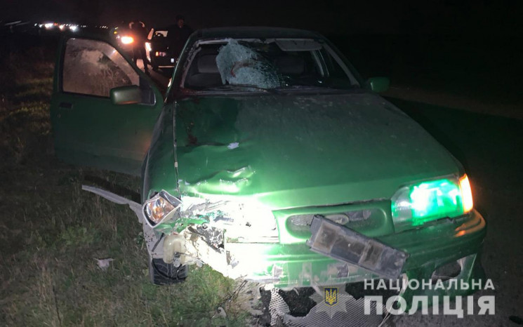 На Дніпропетровщині автівка насмерть зби…