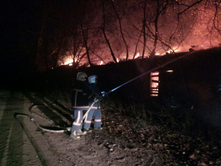 Рятувальники ліквідували масштабну пожеж…