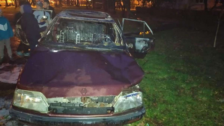 У Львові  вибухнув і загорівся автомобіл…