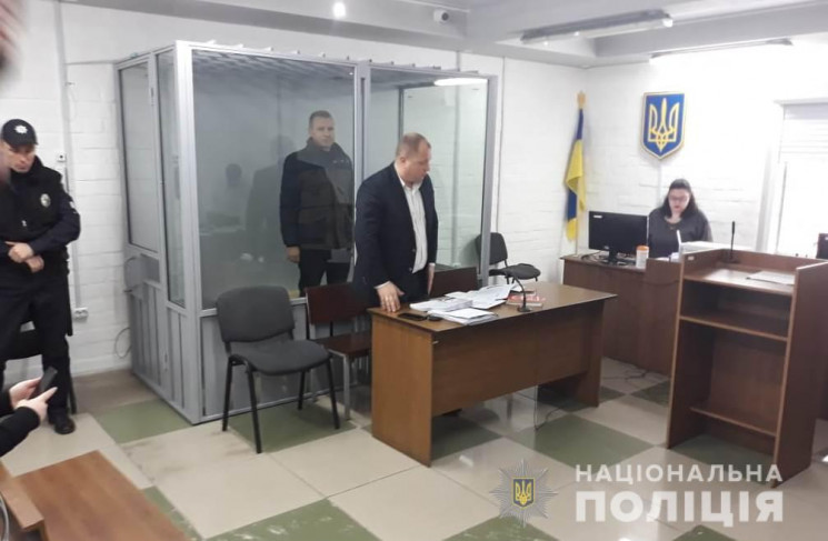 У Миколаєві взяли під варту членів банди…