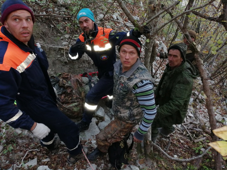 На Кубані грибник впав з обриву…