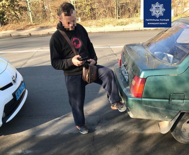 На Старому місті патрульні зупинили воді… На Старому місті патрульні зупинили воді…