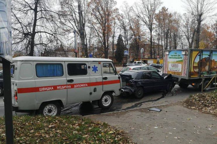 Потрійне ДТП: У Хмельницькому в одну ава…