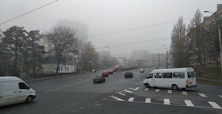 У центрі Вінниці машина збила дівчину…