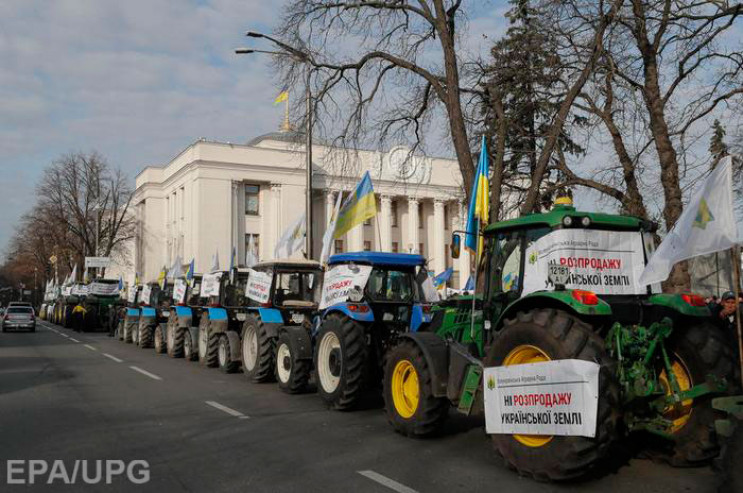 Земельні протести: Чому Зеленський прогр…