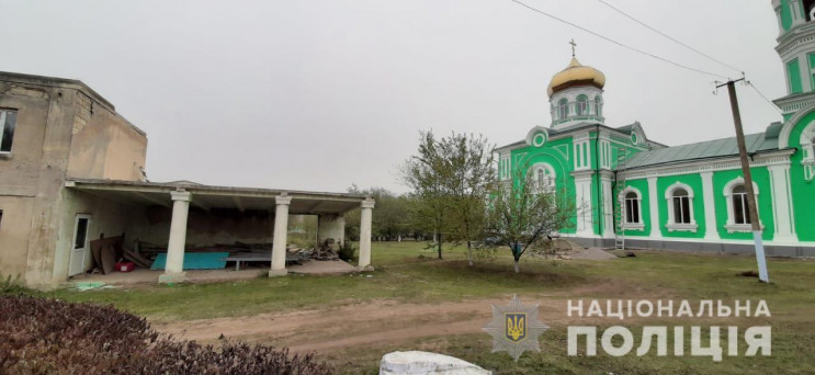 На Одещині п'яний чоловік вкрав з церкви…