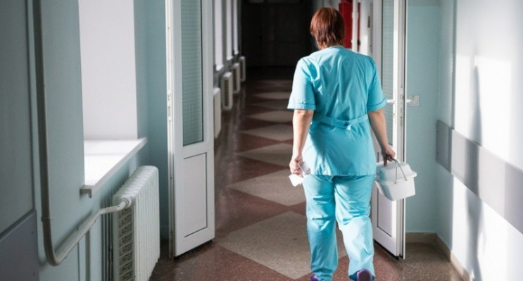 В Харькове женщина обвиняет врачей в сме…