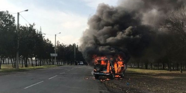 В Ізмаїлі автомобіль копів загорівся по…