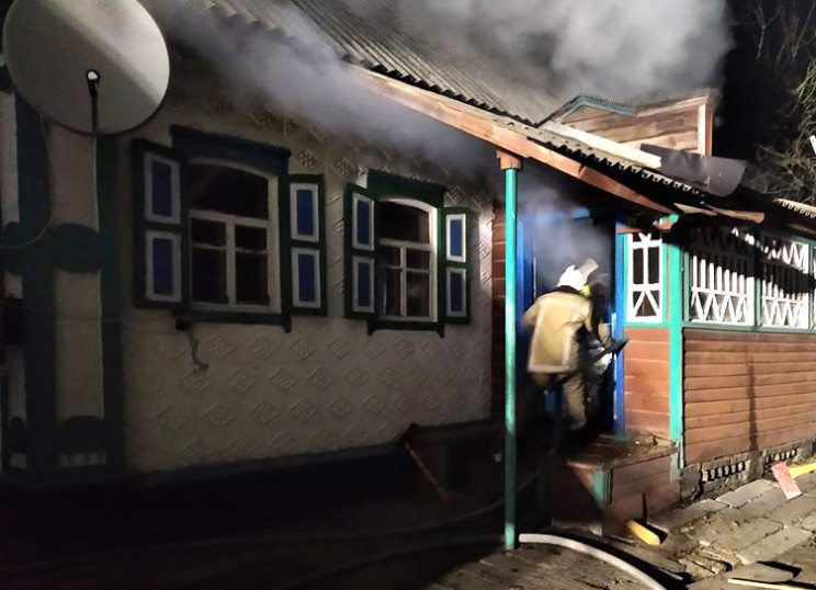 На Полтавщине сгорел дом: Во время пожар…