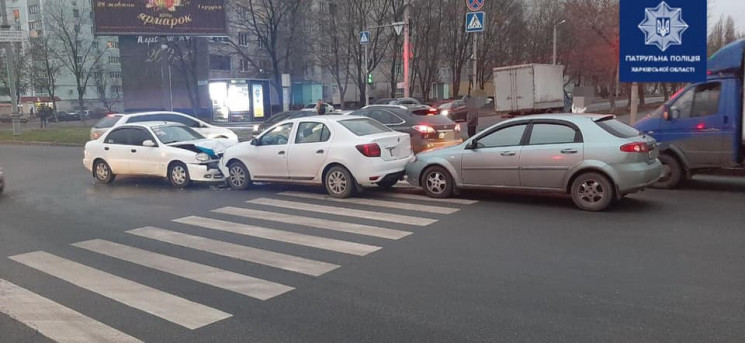 В Харькове три авто не поделили проспект…