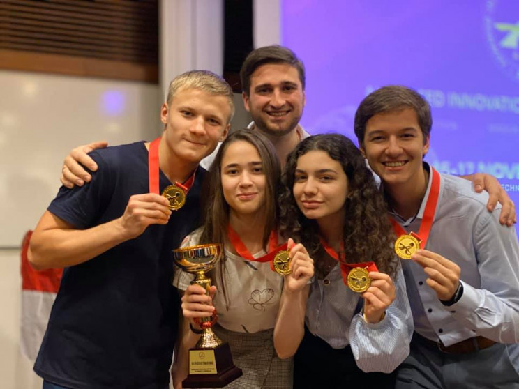 Українські юні вчені вибороли чотири зол…